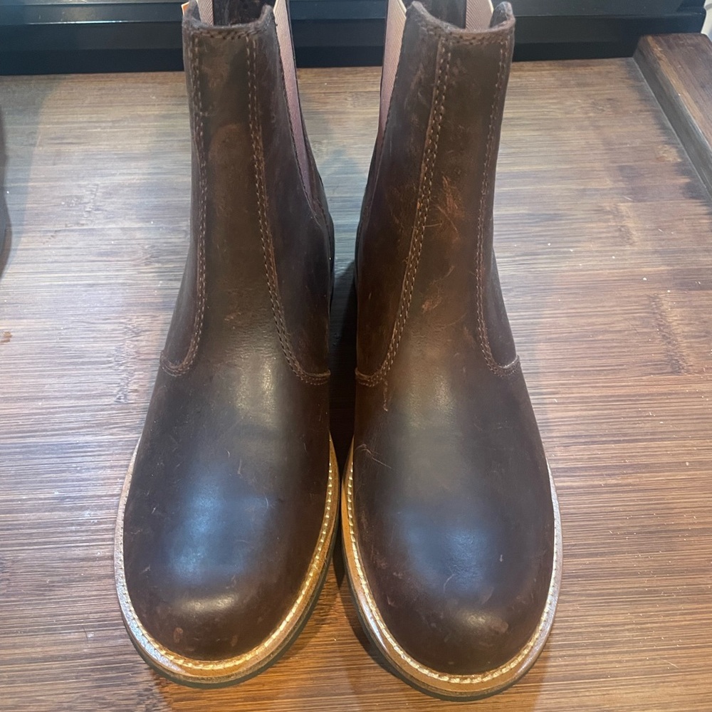 Kodiak 5” Alma Brown Leather Chelsea Boots, Womens 7.5, new with tags